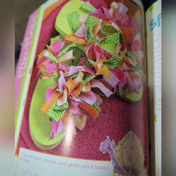 New Best Friends Stylish Spaces Paperback 112 Pages Lot Of Projects - Picture 8 of 8